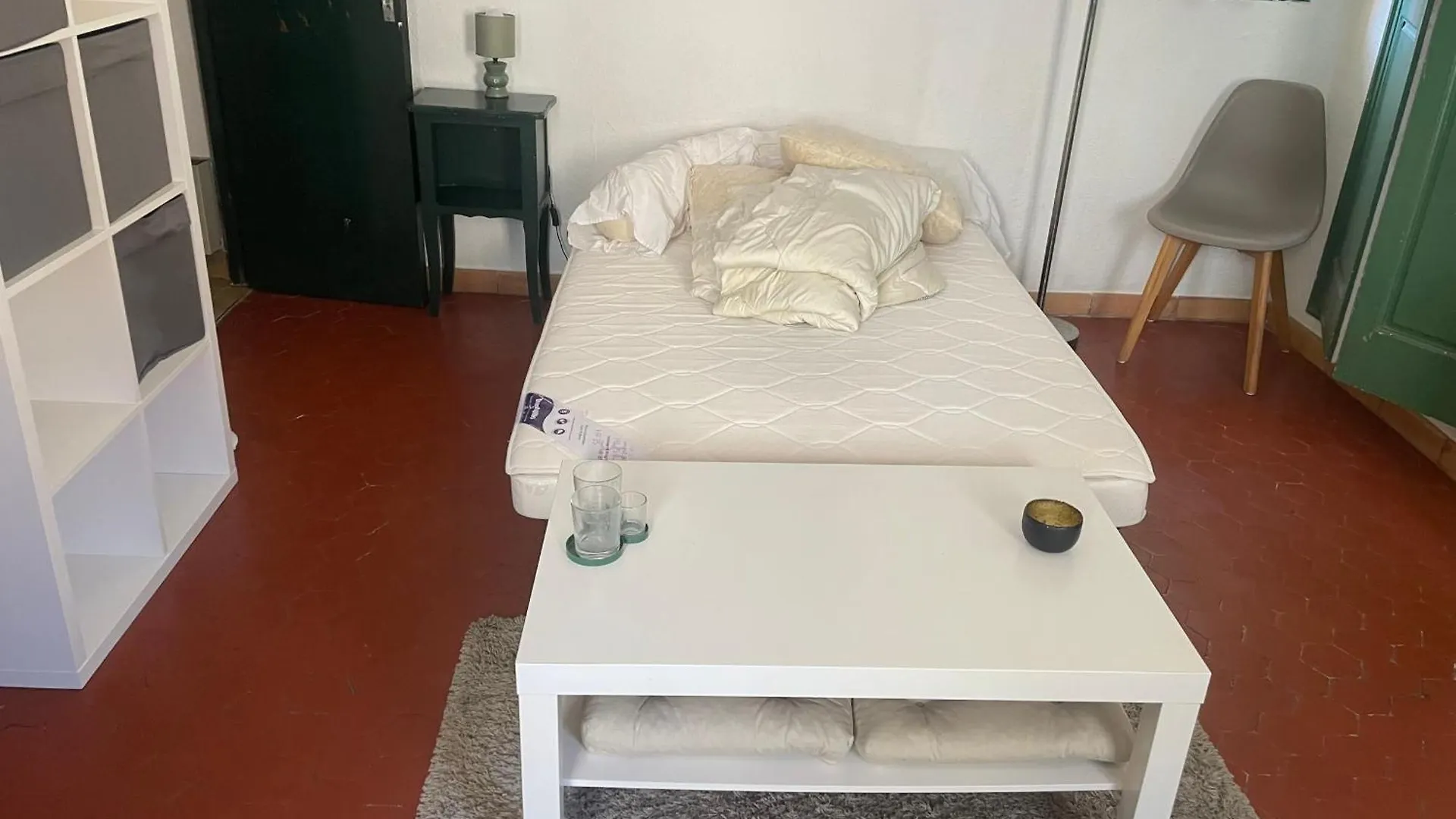 Lägenhet Comfortable Studio In Historic City Center Aix-en-Provence